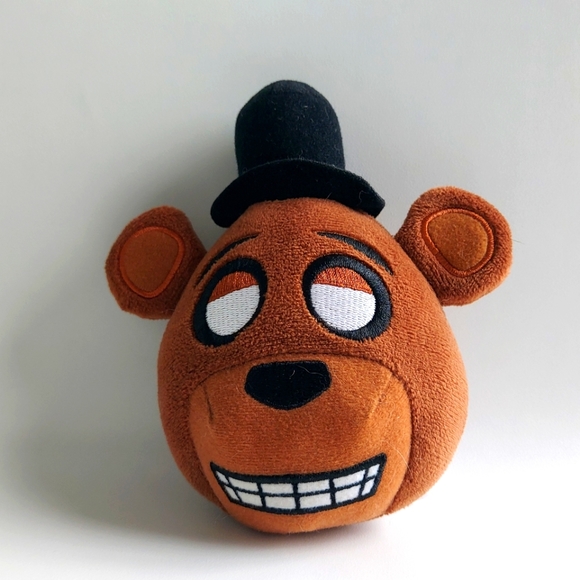 Funko Five Nights at Freddy's Head Plush - Picture 1 of 4